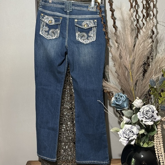 Jeans - Picture 3 of 7